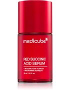 Medicube Red Succinic Acid Serum serum za osvetljevanje z vlažilnim učinkom 30 ml