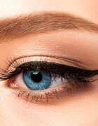 Mesauda Eyes On Fleek tekoče črtalo za oči z mat finišem 0.55 ml