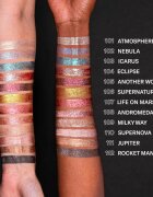 Mesauda Galactic Shadow tekoče senčilo za oči za bleščeč sijaj odtenek 112 Rocket Man 4.5 ml