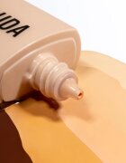 Mesauda The Skin posvetlitveni vlažilni tekoči puder SPF 15 odtenek W80 30 ml