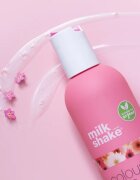 milk_shake® Colour Care Flower Fragrance vlažilni šampon za zaščito barve 300 ml