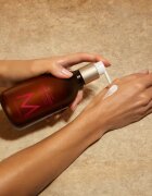 Moroccanoil Body Dahlia Rouge hranilni losjon za telo z arganovim oljem aloe vera in vitamin E 360 ml