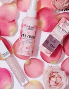 MUA Makeup Academy Rose Balm negovalni sijaj za ustnice z vitaminom E 6.5 ml