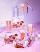 MUA Makeup Academy Virtual Glow hranilni sijaj za ustnice za bleščeč sijaj odtenek IRL 6.5 ml