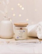 Nacomi Soy Candle Home Fragrances dišeča sveča z lesenim stenjem 140 g