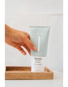 Naif Personal Care Shampoo nežni čistilni šampon za vse tipe las 200 ml