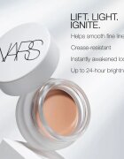 Nars Light Reflecting™ EYE BRIGHTENER korektor in osvetljevalec za predel okoli oči odtenek IMPOSSIBLE DREAM 6 g