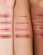 Nars Powder Blush dolgoobstojno rdečilo odtenek WILD BUNCH 4.8 g