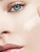 Nars Skin Light Reflecting Moisturizer vlažilna in posvetlitvena krema za obraz 50 ml