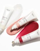 NEO MAKE UP Intense Serum Peptide Lip Balm intenzivni balzam za ustnice s peptidi odtenek 03 Perfect Berry 10 ml