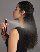 NEQI Diamond Glass Ultimate Styling spray stiling pršilo proti krepastim lasem 180 ml