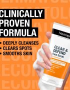 Neutrogena Clear & Defend piling s salicilno kislino 150 ml