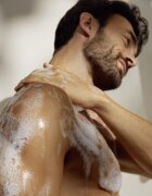 Nivea MEN Protect & Care gel za prhanje za moške ugodno pakiranje 3 x 500 ml