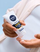 Nivea MEN Sensitive zaščitna krema za moške SPF 15 75 ml