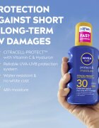 Nivea SUN Protect & Moisture vlažilno pršilo za sončenje SPF 30 200 ml