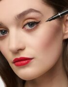 NOBEA Day-to-Day Liquid Pen Eyeliner vodoodporno tekoče črtalo za oči v peresu odtenek Ultra Black 1.1 ml
