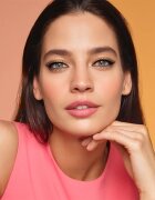 Note Cosmetique Luminous Silk rdečilo v prahu 03 Coral 5.5 g