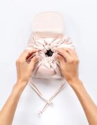 Notino Travel Collection Drawstring Make-Up Bag prostorna torbica za ličila Beige 1 kos
