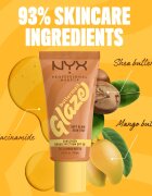 NYX Professional Makeup Buttermelt Glaze posvetlitveni tonirani fluid SPF 30 odtenek 04 Almond Butta 30 ml