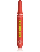 NYX Professional Makeup Fat Matte balzam za ustnice z mat učinkom Coral Cuddlin' 2 g