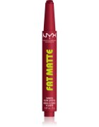 NYX Professional Makeup Fat Matte balzam za ustnice z mat učinkom Plushin' Plum 2 g