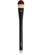 NYX Professional Makeup Pro Brush ploščat čopič za make-up 1 kos
