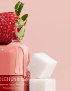 OLEHENRIKSEN Pout Preserve Sugar Melt Exfoliating Lip Scrub sladkorni piling za ustnice odtenek Strawberry Sorbet 8 g