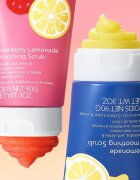 OLEHENRIKSEN Transform Strawberry Lemonade Smoothing Scrub piling za obraz z učinkom eksfoliacije 90 g