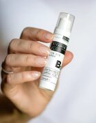 Olival Professional Vitamin B3 vlažilni fluid za predel okoli oči 15 ml