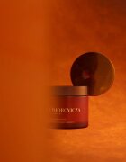 Omorovicza Gold Sugar Scrub sladkorni piling za nežno čiščenje in prehrano kože 200 ml