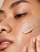 Omorovicza Queen Cream dnevna krema za obnovo čvrstosti obraza z mat učinkom 30 ml