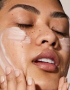 Omorovicza Queen Cream dnevna krema za obnovo čvrstosti obraza z mat učinkom 30 ml