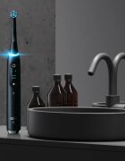 Oral-B iO10 električna zobna ščetka Black Spreckels 1 kos