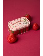 Paddywax Bistro Tin Strawberry dišeča sveča v pločevinki 127 g