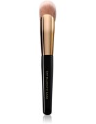 Pat McGrath Skin Fetish Sublime Perfection čopič za osvetljevalec 1 kos