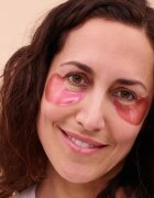 Peter Thomas Roth EVEN SMOOTHER™ Glycolic Retinol Hydra-Gel Eye Patches vlažilne gelaste blazinice za predel okoli oči 60 kos