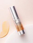 Peter Thomas Roth Potent-C Power Eye Cream vlažilna krema za predel okoli oči proti oteklinam in temnim kolobarjem 15 ml