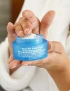 Peter Thomas Roth Water Drench Hyaluronic Cloud Rich Barrier Moisturizer bogata vlažilna krema za obnovo kožne pregrade za obnovo kožne pregrade 50 ml