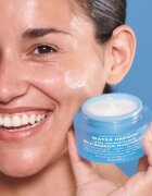 Peter Thomas Roth Water Drench Hyaluronic Cloud Rich Barrier Moisturizer bogata vlažilna krema za obnovo kožne pregrade za obnovo kožne pregrade 50 ml