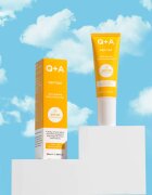 Q+A Peptide zaščitna krema za obraz SPF 50 50 ml