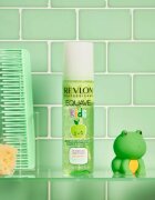 Revlon Professional Equave Kids hipoalergenski balzam brez spiranja za lažje razčesavanje las od 3 let 200 ml