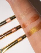 Revolution Relove Glow Up tekoči osvetljevalec odtenek Lit Up 8 ml