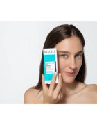 Revuele Niacinamide 15% Serum gladilni serum za obraz za zmanjšanje por in mat videz kože 30 ml
