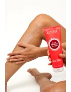 Revuele Plum & Bloom Allure Fragranced Brightening Body Cream posvetlitvena krema za telo z vlažilnim učinkom za ženske 250 ml