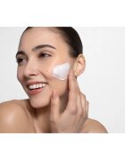 Revuele Vitamin C Moisturizer SPF 20 vlažilna in posvetlitvena krema za obraz SPF 20 50 ml