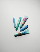 Rimmel Kind & Free Blur It Out lahki vlažilni tekoči puder SPF 20 odtenek 150 Rose Vanilla 30 ml