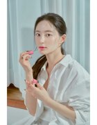 rom&nd Dewy Ful Water Tint dolgoobstojni sijaj za ustnice odtenek #05 Taffy 5 g