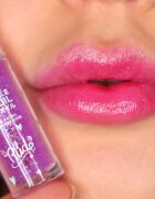 Rude Cosmetics Manga Collection Sparkle Lip Oil tonirno olje za ustnice z vlažilnim učinkom odtenek Grape 4 g