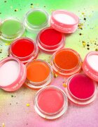 Rude Cosmetics Scrubski & Balmer balzam in piling za ustnice odtenek Juicy Peach 7.5 g