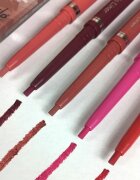 Rude Cosmetics Teeny Weeny kremasti svinčnik za ustnice odtenek In The Buff 0.1 g